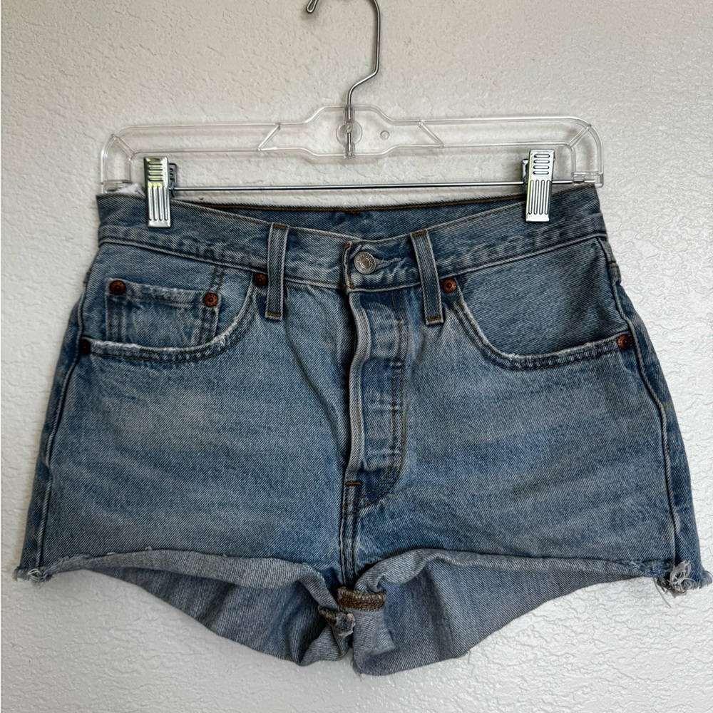 Levi’s 501 Shorts size 26